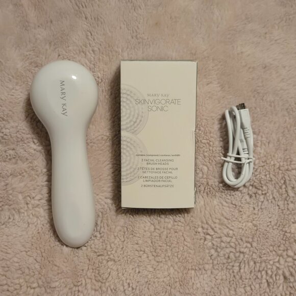 Mary Kay Skinvigorate Sonic™ Skin Care System with Cleansing and Massaging Head - Picture 1 of 10